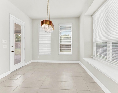 1415 Hickory Woods Way - Photo Thumbnail 9