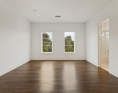 4352 Fairfax Avenue - Photo Thumbnail 31