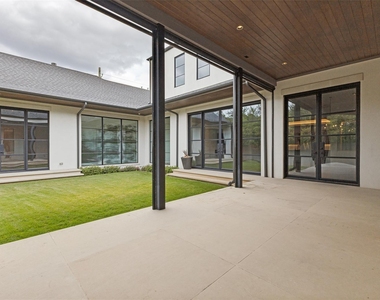 4352 Fairfax Avenue - Photo Thumbnail 35