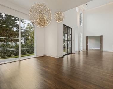 4352 Fairfax Avenue - Photo Thumbnail 11
