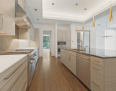 4352 Fairfax Avenue - Photo Thumbnail 20