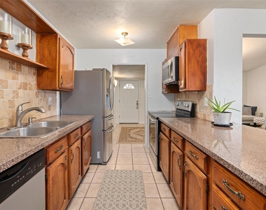 2110 Rose Hill Road - Photo Thumbnail 4