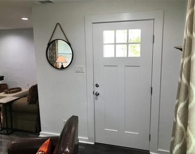 2521 Littlepage Street - Photo Thumbnail 2