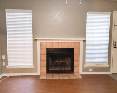 3225 Cortez Drive - Photo Thumbnail 5