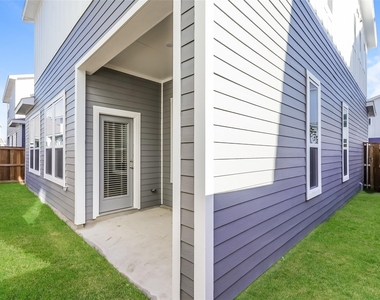 704 Painted Loon Drive - Photo Thumbnail 13