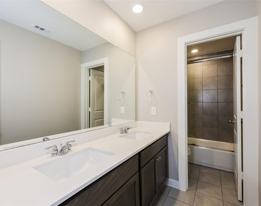 704 Painted Loon Drive - Photo Thumbnail 10