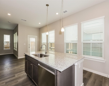 704 Painted Loon Drive - Photo Thumbnail 2