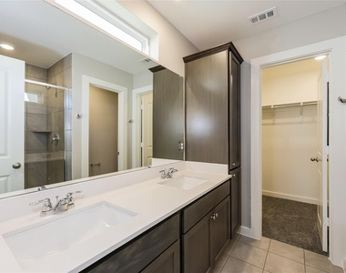 704 Painted Loon Drive - Photo Thumbnail 9