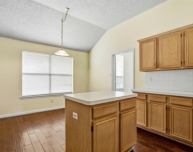 2720 Preston Creek - Photo Thumbnail 8
