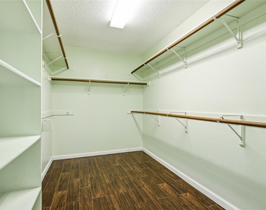 2720 Preston Creek - Photo Thumbnail 16