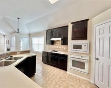 2981 Hancock Drive - Photo Thumbnail 6