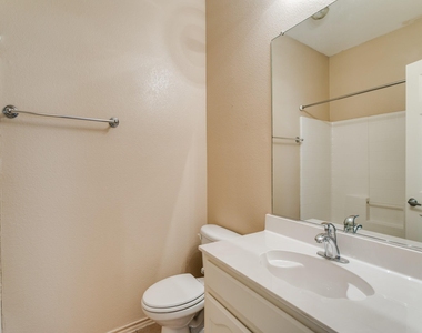 6357 Redeagle Creek Drive - Photo Thumbnail 10