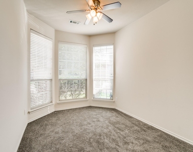 6357 Redeagle Creek Drive - Photo Thumbnail 8
