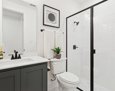 1117 Bradford Street - Photo Thumbnail 30