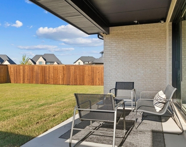 1117 Bradford Street - Photo Thumbnail 34