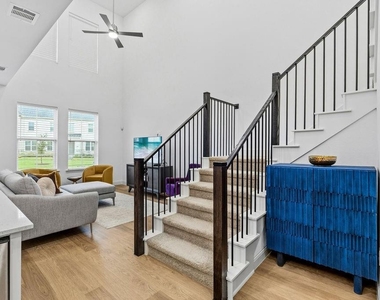 1228 Junction Drive - Photo Thumbnail 9