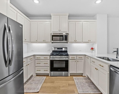 1228 Junction Drive - Photo Thumbnail 7