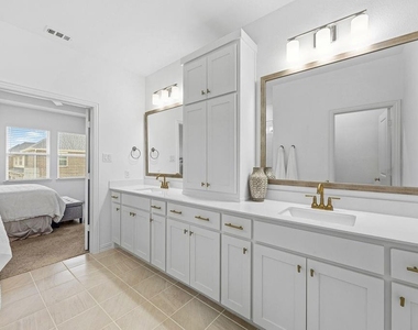 1228 Junction Drive - Photo Thumbnail 15