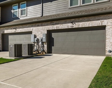 1228 Junction Drive - Photo Thumbnail 20