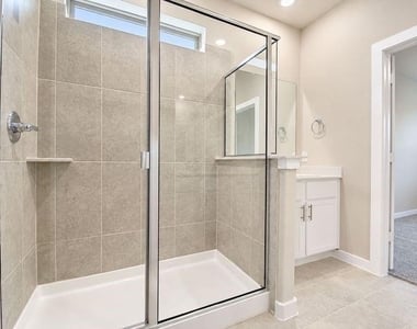 808 Knox River Drive - Photo Thumbnail 14