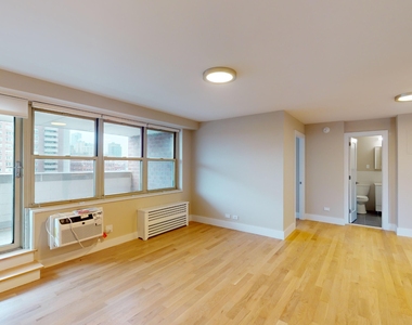310 Greenwich Street - Photo Thumbnail 3