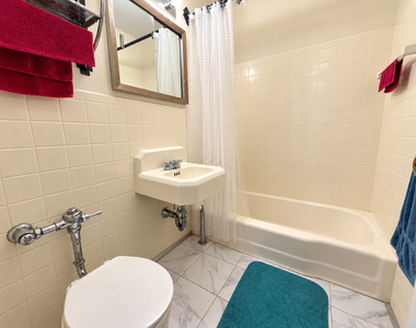 252 Clarkson Avenue - Photo Thumbnail 11