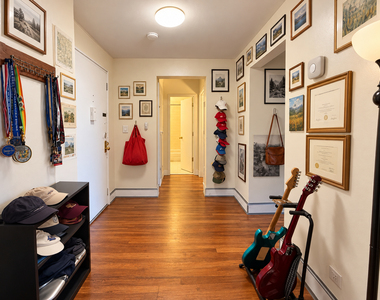 252 Clarkson Avenue - Photo Thumbnail 7