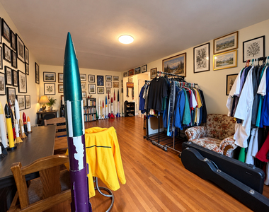 252 Clarkson Avenue - Photo Thumbnail 5