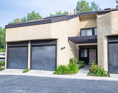 3608 Hemlock - Photo Thumbnail 23