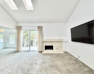 2287 Martinique Lane - Photo Thumbnail 2