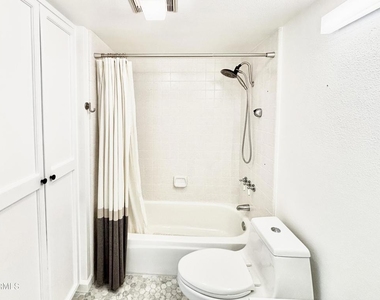 2287 Martinique Lane - Photo Thumbnail 16