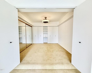 2287 Martinique Lane - Photo Thumbnail 14