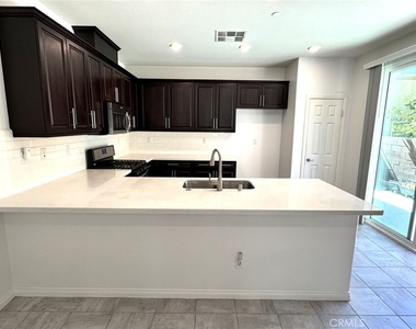 8546 Founders Grove Street - Photo Thumbnail 7