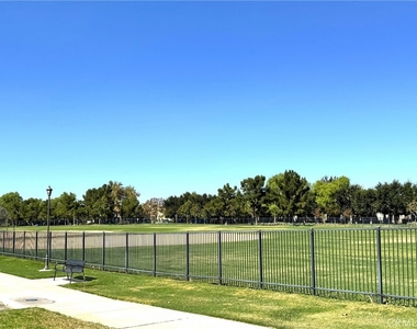 8546 Founders Grove Street - Photo Thumbnail 33