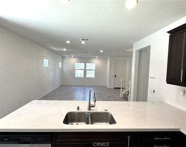 8546 Founders Grove Street - Photo Thumbnail 6