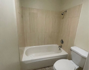 23653 Golden Springs Drive - Photo Thumbnail 11