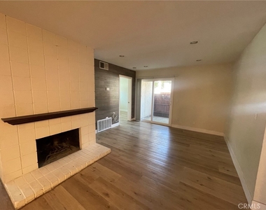23653 Golden Springs Drive - Photo Thumbnail 2