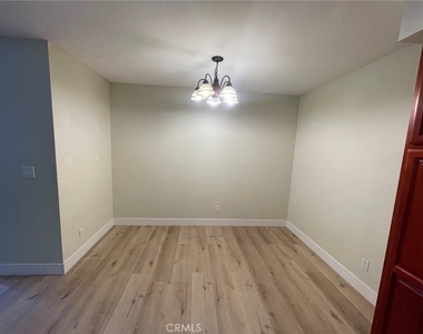 23653 Golden Springs Drive - Photo Thumbnail 8