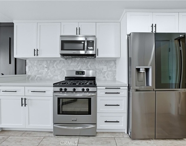 2285 Boxwood Place - Photo Thumbnail 16