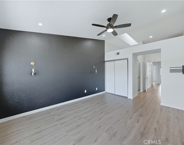 2285 Boxwood Place - Photo Thumbnail 23