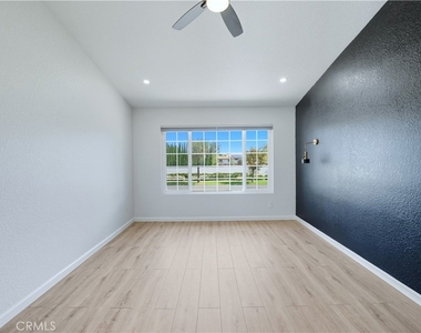 2285 Boxwood Place - Photo Thumbnail 24