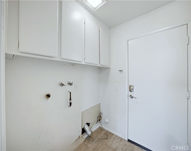 2285 Boxwood Place - Photo Thumbnail 38