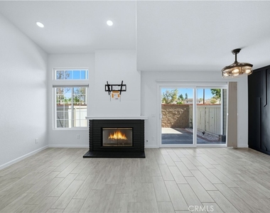 2285 Boxwood Place - Photo Thumbnail 3