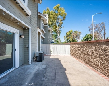 2285 Boxwood Place - Photo Thumbnail 40