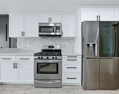 2285 Boxwood Place - Photo Thumbnail 17