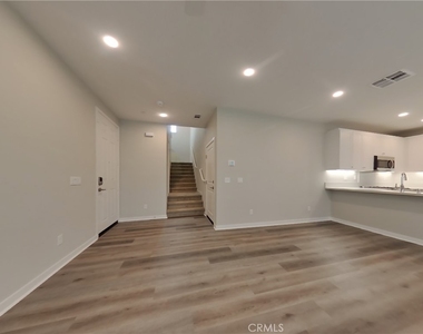 31728 Willowood Way - Photo Thumbnail 3