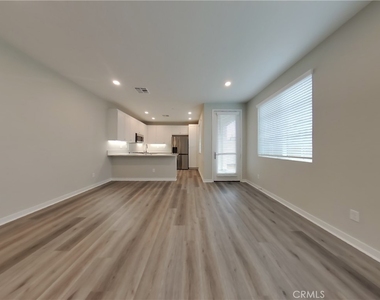 31728 Willowood Way - Photo Thumbnail 1