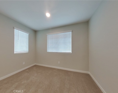 31728 Willowood Way - Photo Thumbnail 12