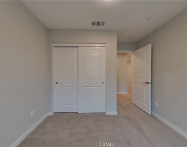 31646 Rosetta Street - Photo Thumbnail 9