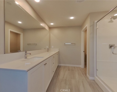 31646 Rosetta Street - Photo Thumbnail 7